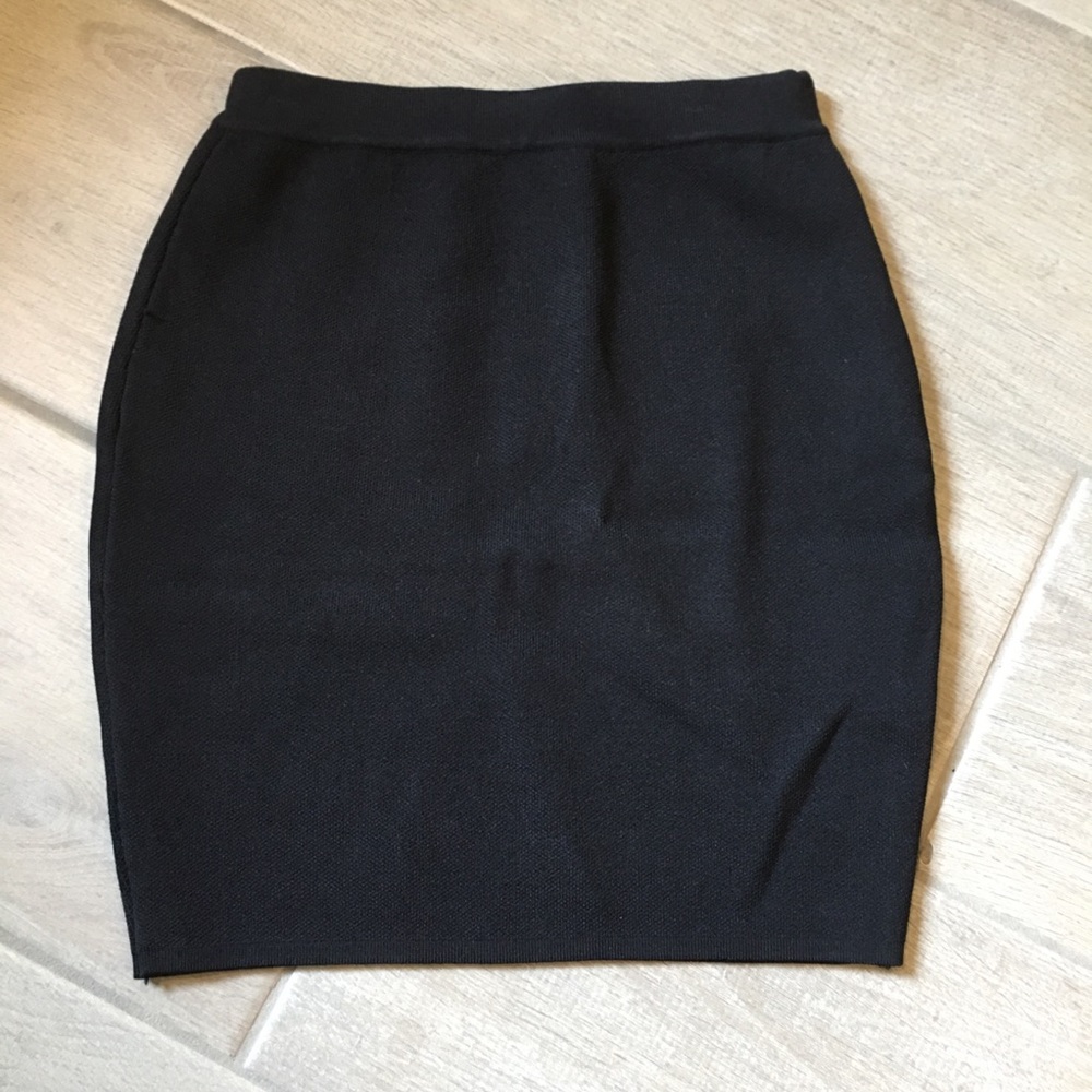 NWT body con pencil skirt